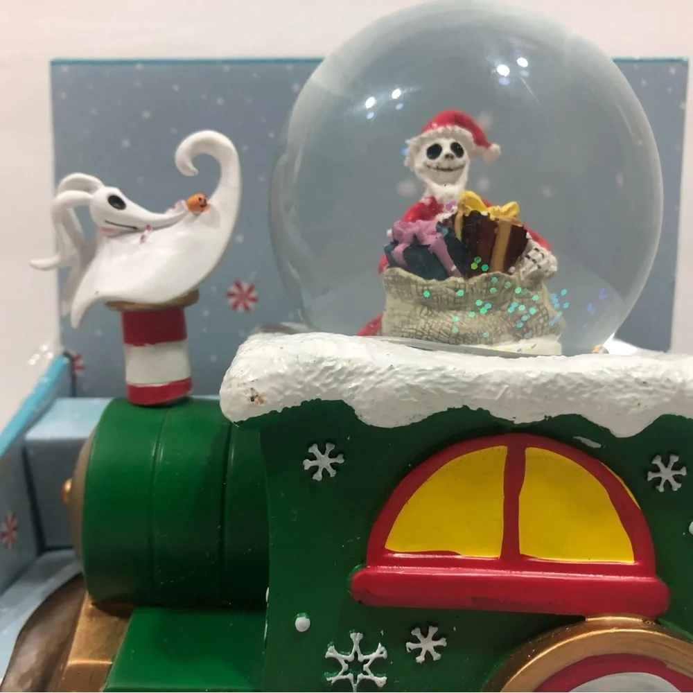 Jack/Zero Water Globe